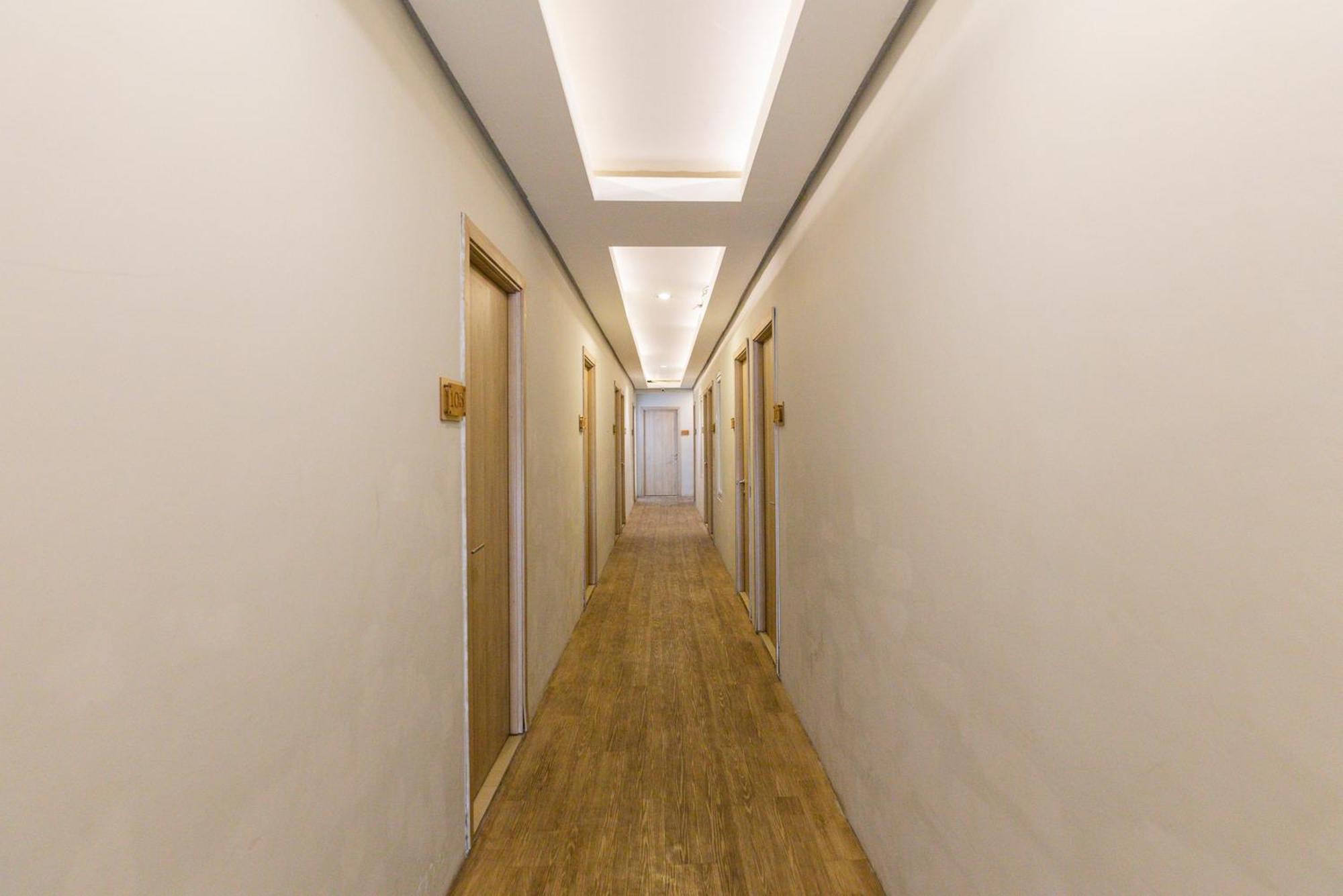 Reddoorz Plus Syariah Near Mall Pondok Indah Jakarta Eksteriør billede