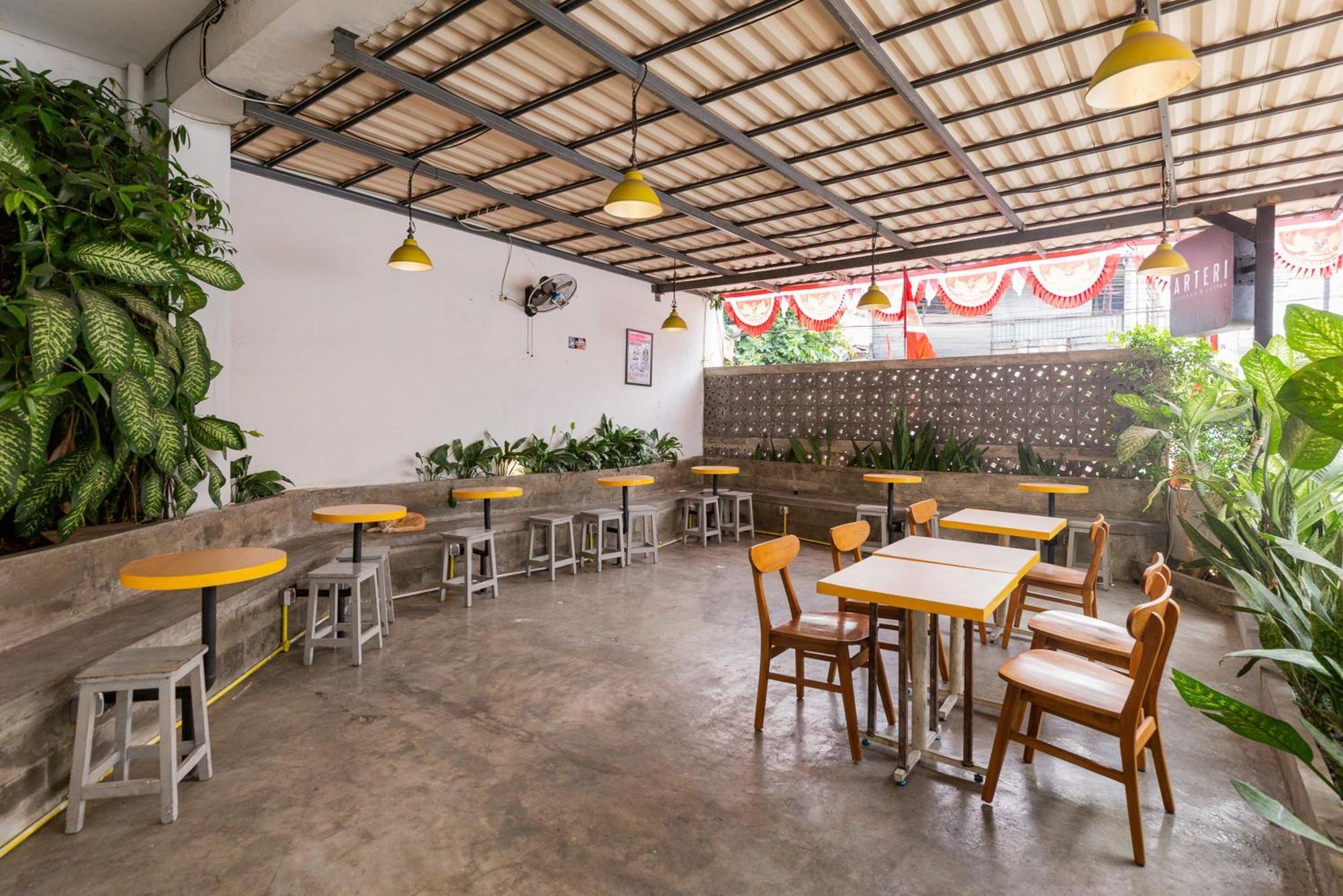 Reddoorz Plus Syariah Near Mall Pondok Indah Jakarta Eksteriør billede